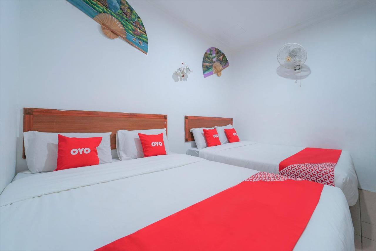 Oyo 89850 Mutiara Motel Kuah Exteriér fotografie