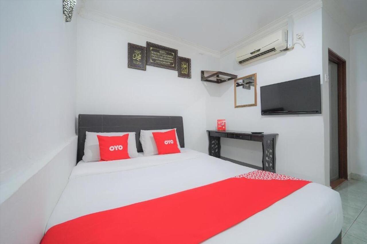 Oyo 89850 Mutiara Motel Kuah Exteriér fotografie